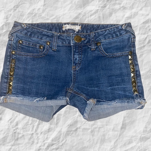 Free People‎ Studded Cut off Flip hem shorts 28